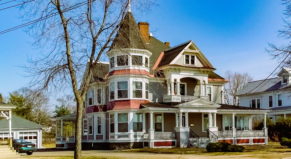 Historic home to replace windows